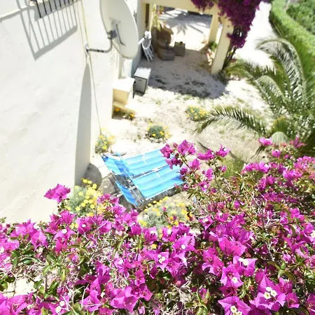 Belvilla By Oyo Casa Kola Villa