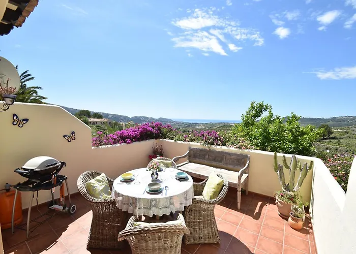 Coastal Near Beaches Villa *